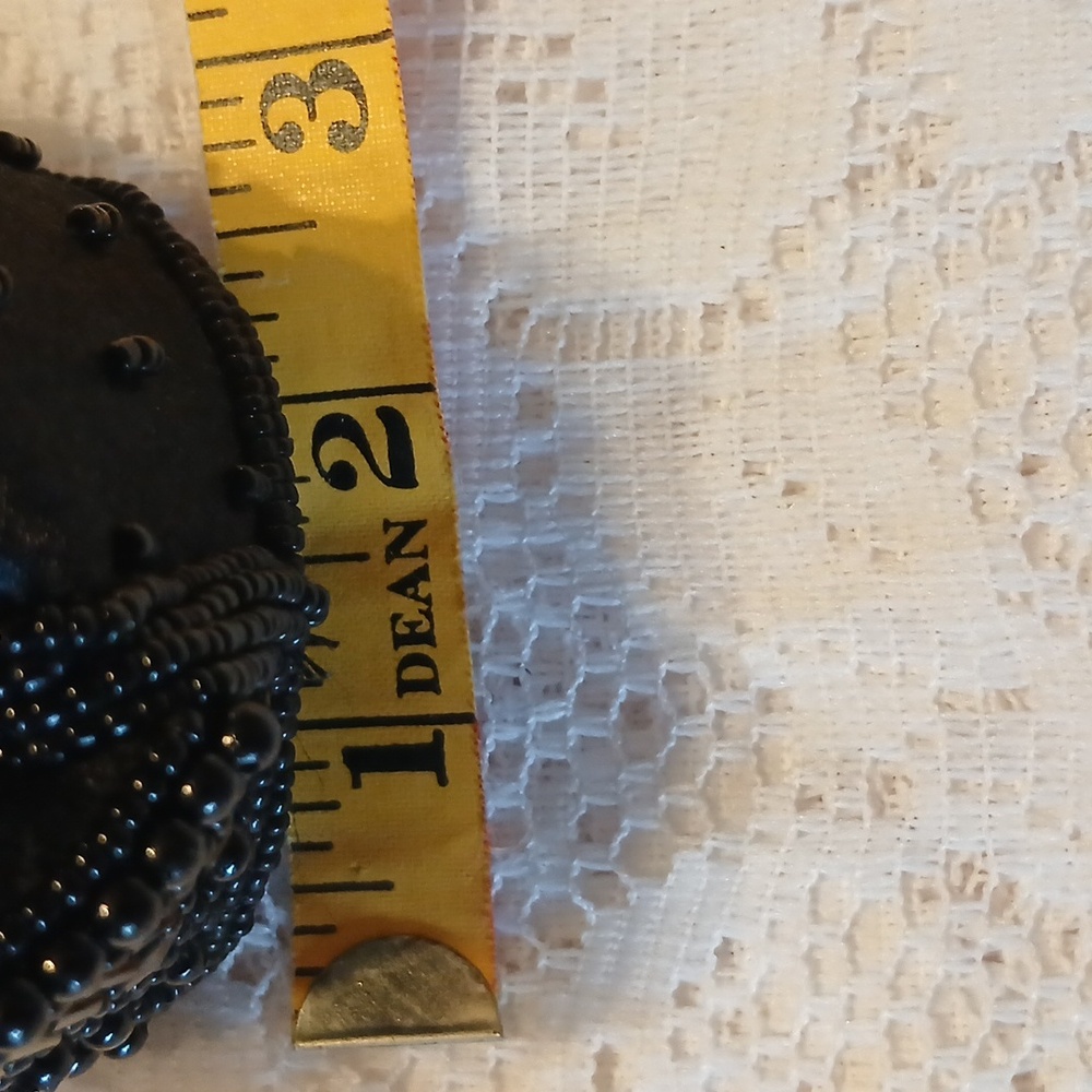 Black CAVIAR Kiss Lock Evening Bag - Picture 9 of 10